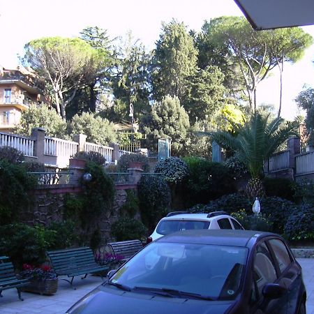רומא Casa Per Ferie Suore Domenicane מראה חיצוני תמונה