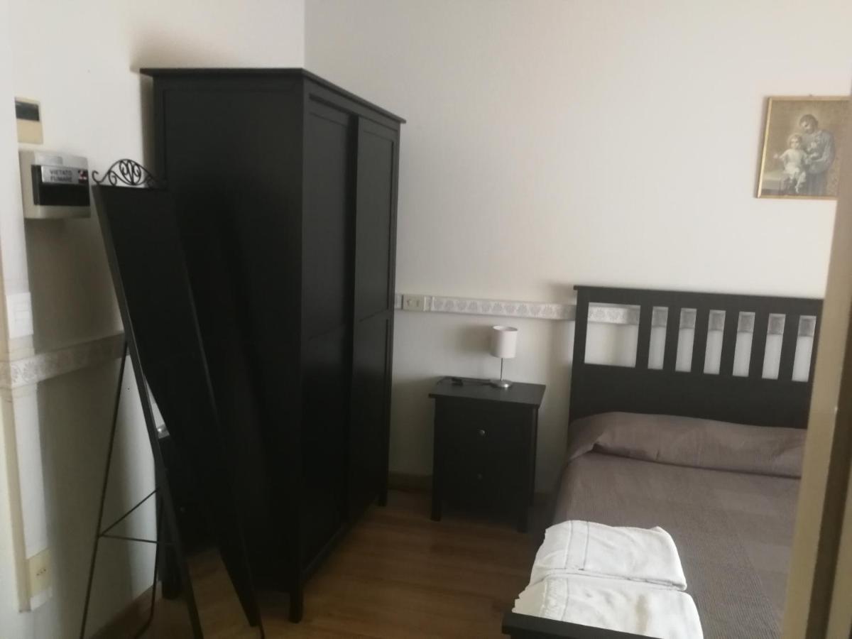 רומא Casa Per Ferie Suore Domenicane מראה חיצוני תמונה