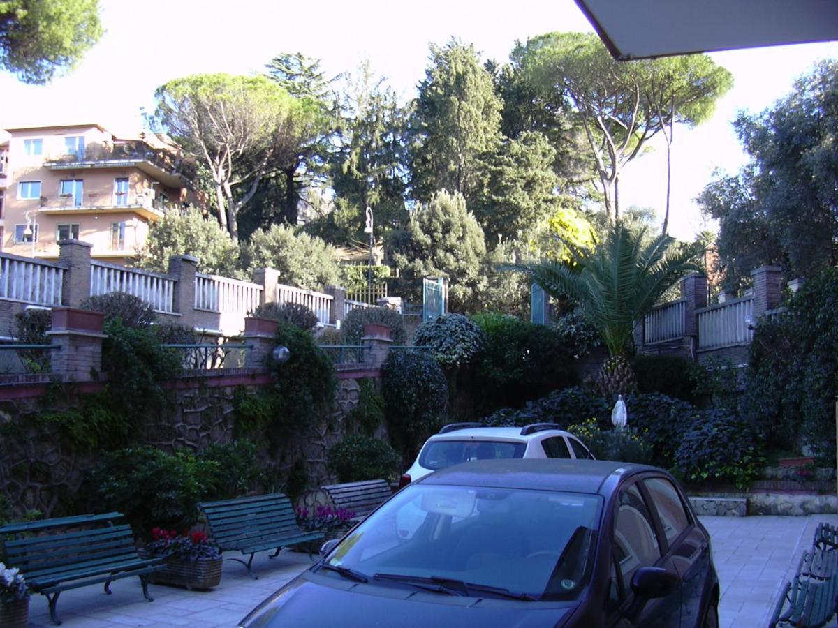 רומא Casa Per Ferie Suore Domenicane מראה חיצוני תמונה